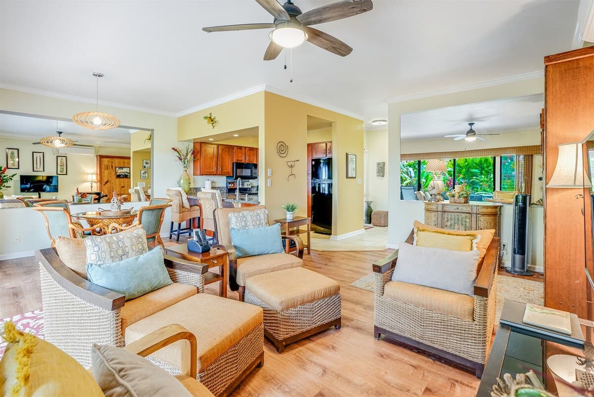 Condo in Kapaa · ★4.8 · 1 bedroom · 2 beds · 1.5 baths - Photo 4