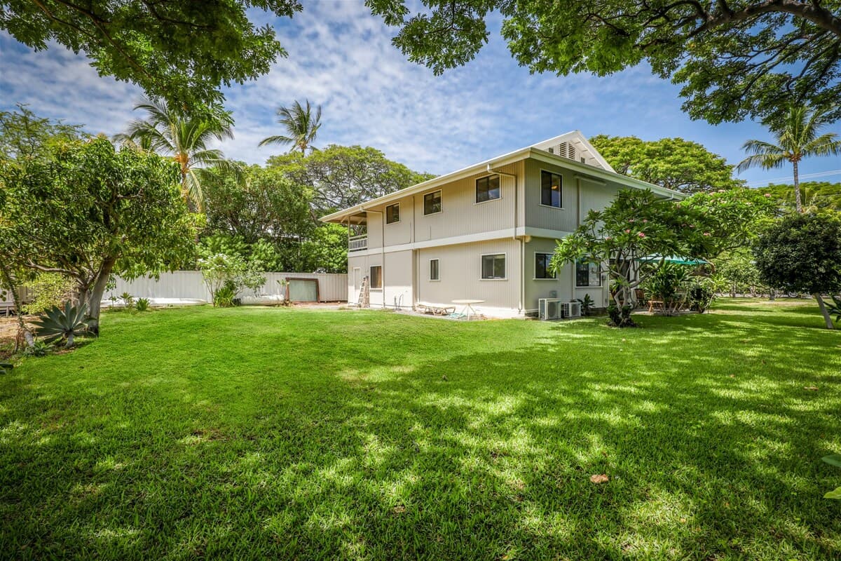 Home in Waimea · ★4.97 · 4 bedrooms · 5 beds · 3 baths - Photo 5