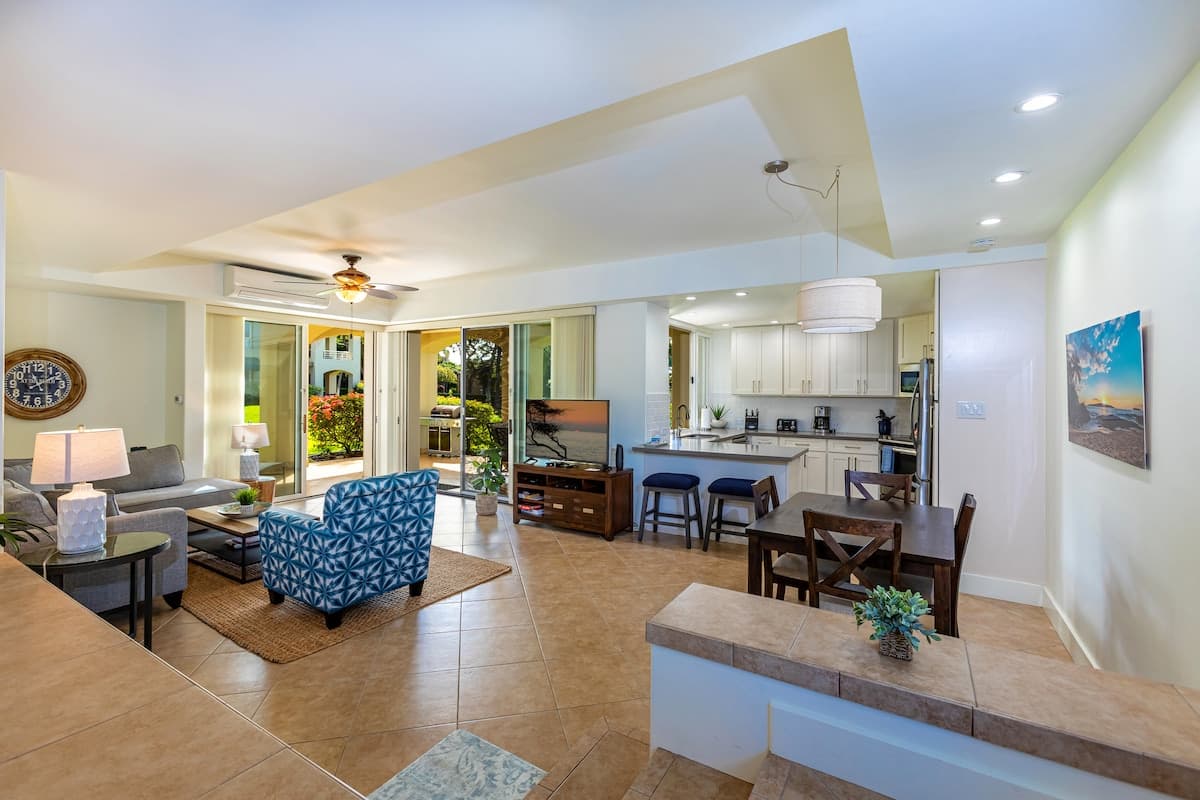 Condo in Wailea · ★5.0 · 2 bedrooms · 3 beds · 2 baths - Photo 3