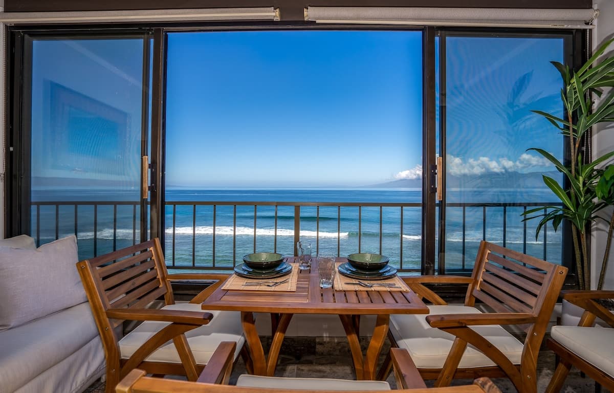 Condo in Lahaina · ★4.58 · Studio · 2 beds · 1 shared bath - Photo 3
