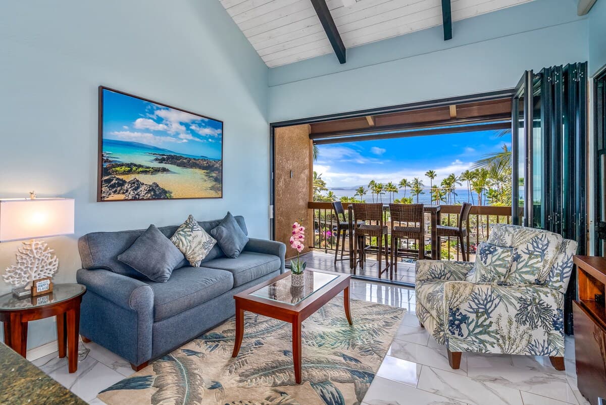 Condo in Kihei · ★5.0 · 2 bedrooms · 3 beds · 2 private baths - Photo 2