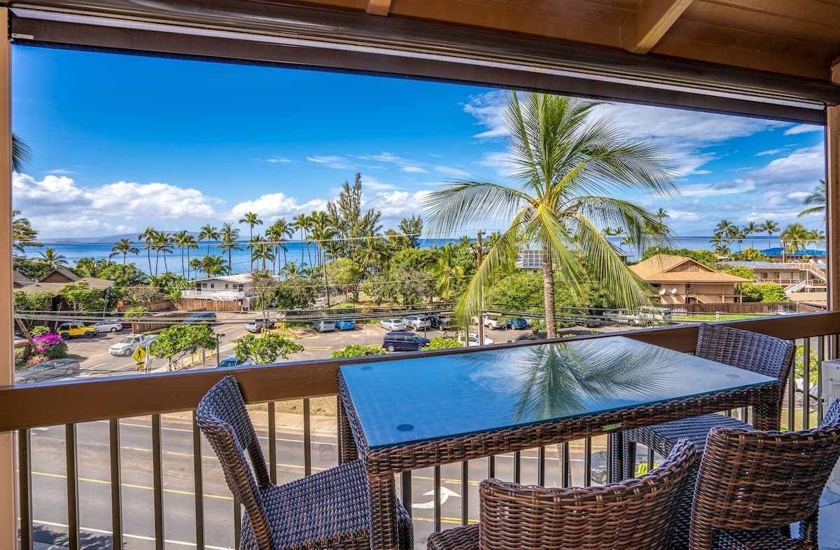 Condo in Kihei · ★5.0 · 2 bedrooms · 3 beds · 2 private baths - Photo 1