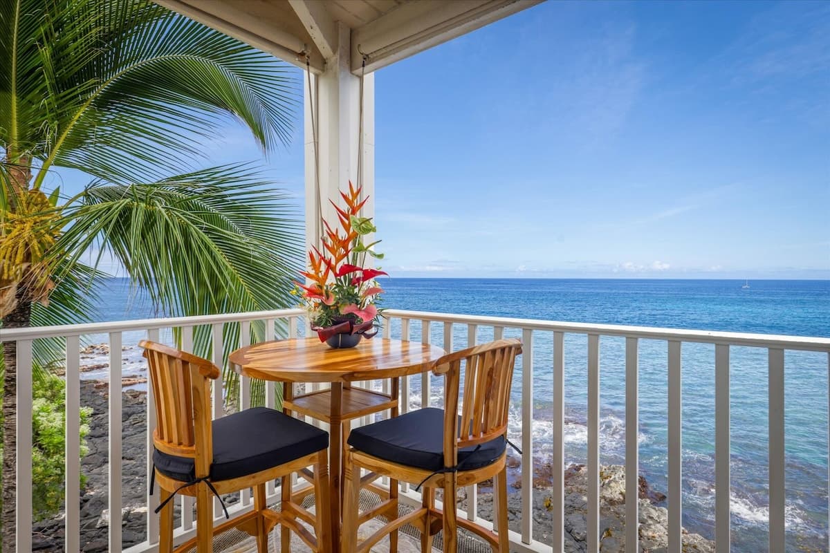 Condo in Kailua-Kona · ★4.75 · 1 bedroom · 1 bed · 1 bath - Photo 1