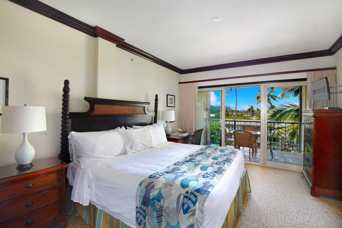 Condo in Kapaa · ★4.95 · 2 bedrooms · 3 beds · 3 baths - Photo 2