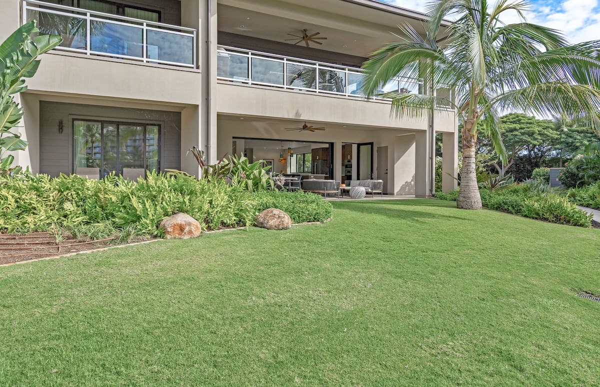 Condo in Lahaina · ★4.67 · 3 bedrooms · 4 beds · 3 baths - Photo 2