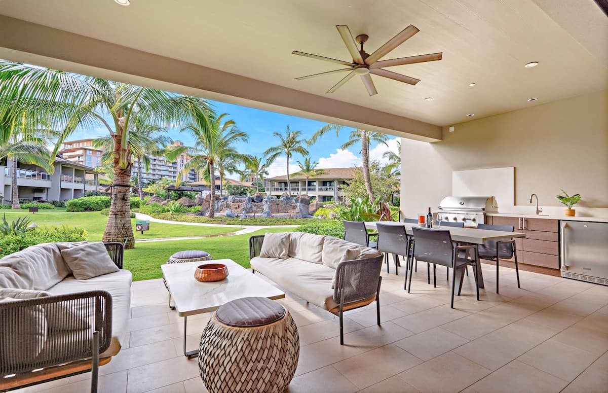 Condo in Lahaina · ★4.67 · 3 bedrooms · 4 beds · 3 baths - Photo 1