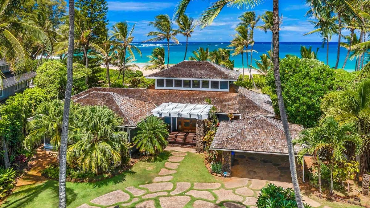 Home in Anahola · ★4.91 · 4 bedrooms · 6 beds · 4 baths - Photo 1
