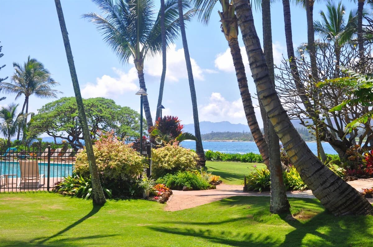 Condo in Kapaa · ★5.0 · 1 bedroom · 2 beds · 1.5 shared baths - Photo 1