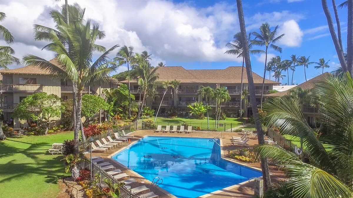 Condo in Kapaa · ★5.0 · 1 bedroom · 2 beds · 1.5 shared baths - Photo 2