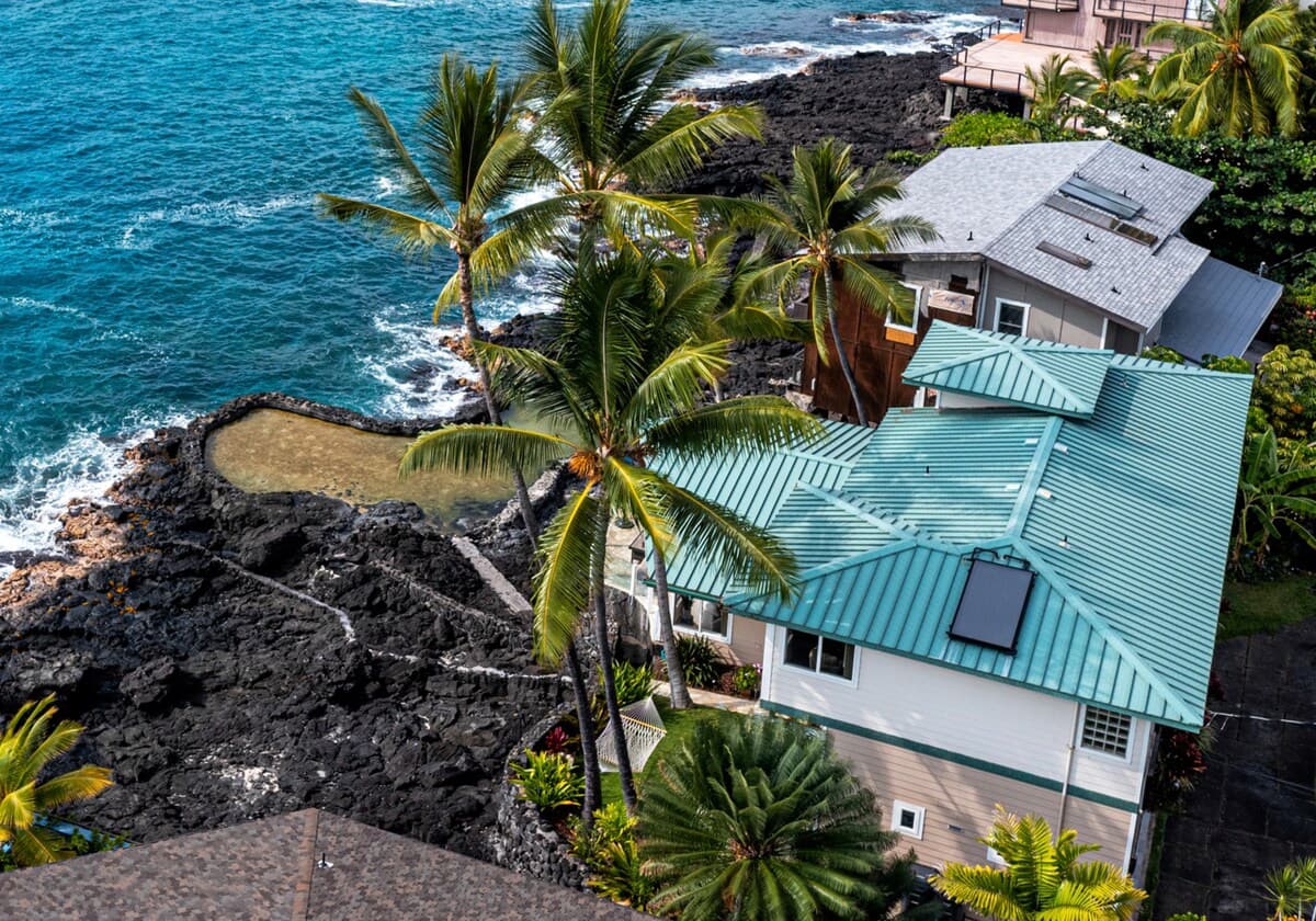 Home in Kailua-Kona · ★5.0 · 4 bedrooms · 5 beds · 3 baths - Photo 4