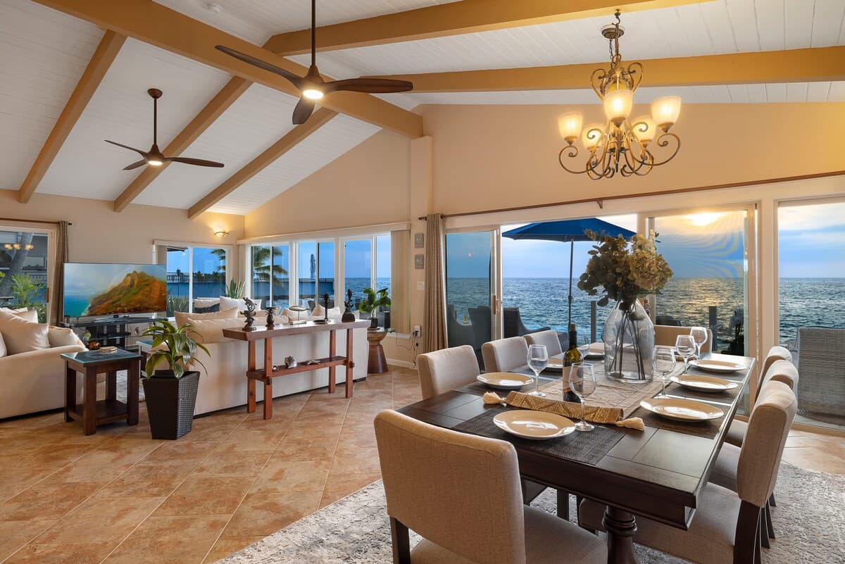 Home in Kailua-Kona · ★5.0 · 4 bedrooms · 5 beds · 3 baths - Photo 5