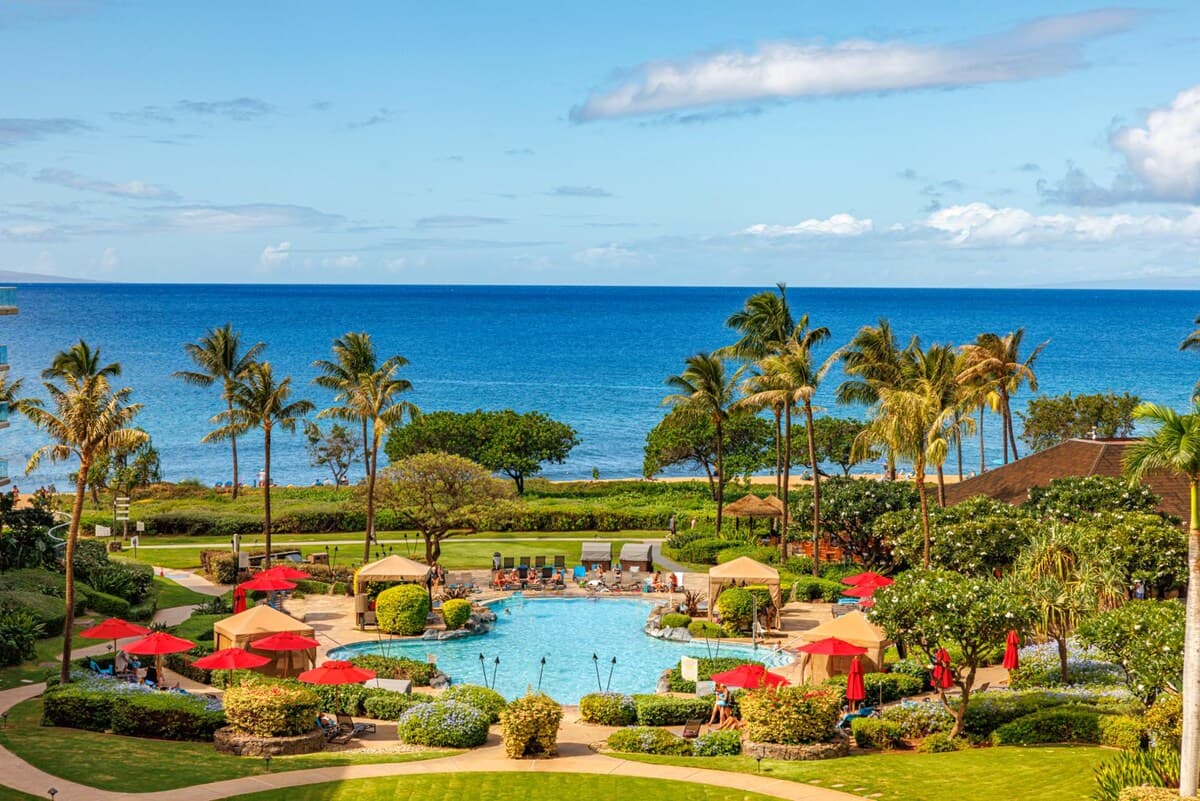 Condo in Lahaina · ★4.86 · 3 bedrooms · 4 beds · 3 baths - Photo 4