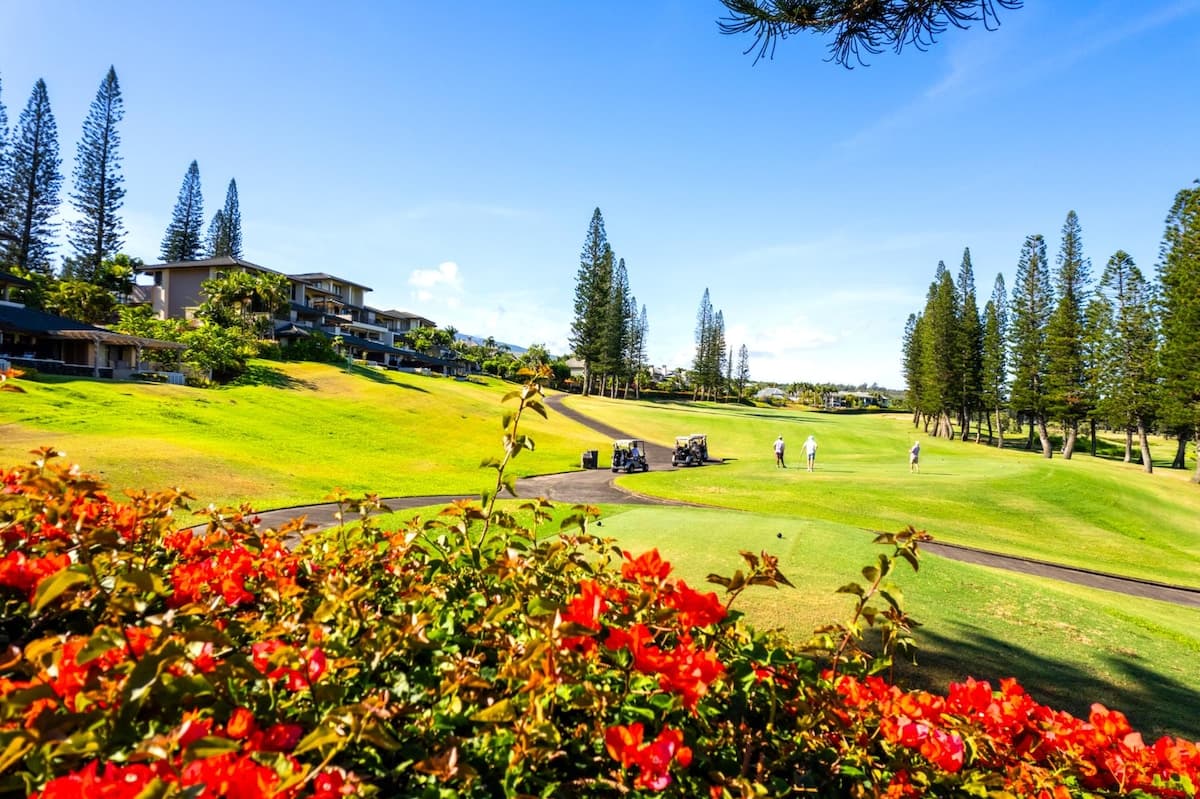 Condo in Lahaina · ★4.67 · 2 bedrooms · 3 beds · 2 baths - Photo 2