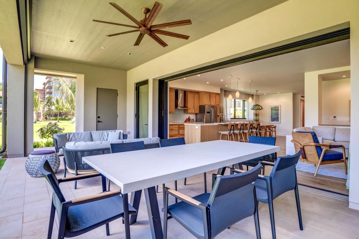 Condo in Lahaina · ★5.0 · 3 bedrooms · 4 beds · 3 baths - Photo 2