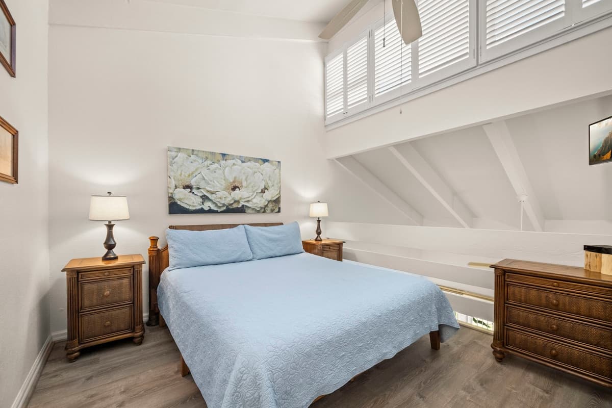 Condo in Kapaa · ★4.84 · 2 bedrooms · 2 beds · 2 baths - Photo 3