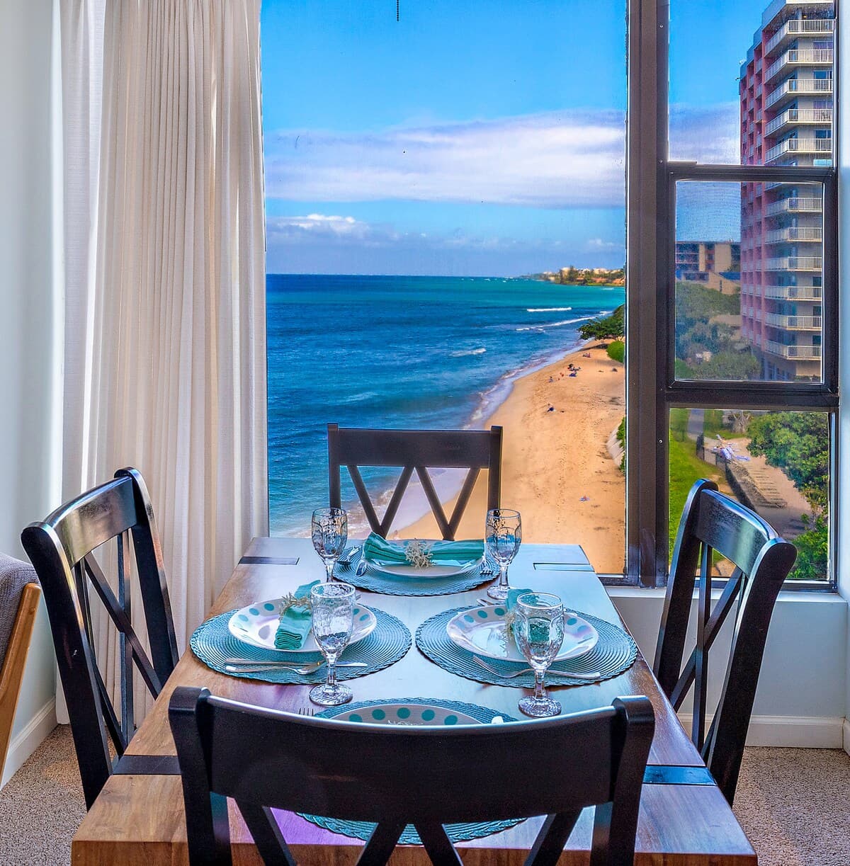 Condo in Lahaina · ★4.91 · 1 bedroom · 3 beds · 1 bath - Photo 2