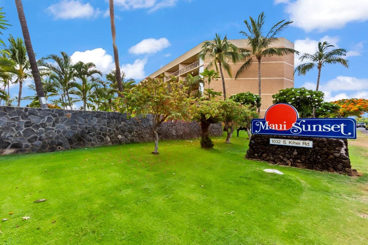 Condo in Kihei · ★4.88 · 1 bedroom · 3 beds · 2 baths - Photo 4