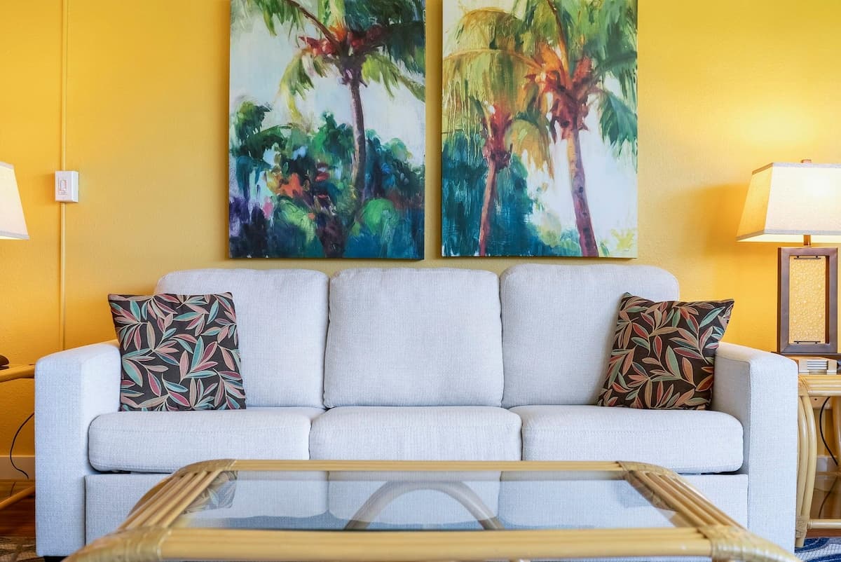 Condo in Kihei · ★4.9 · 2 bedrooms · 5 beds · 2 private baths - Photo 3