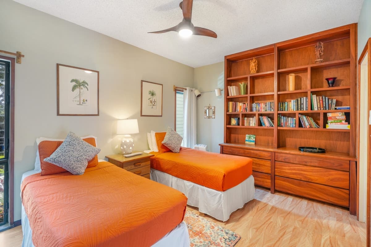 Condo in Kapaa · ★4.81 · 2 bedrooms · 4 beds · 2 shared baths - Photo 4