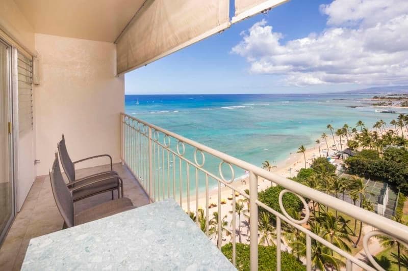 Condo in Honolulu · ★5.0 · 1 bedroom · 1 bed · 1 shared bath - Photo 1