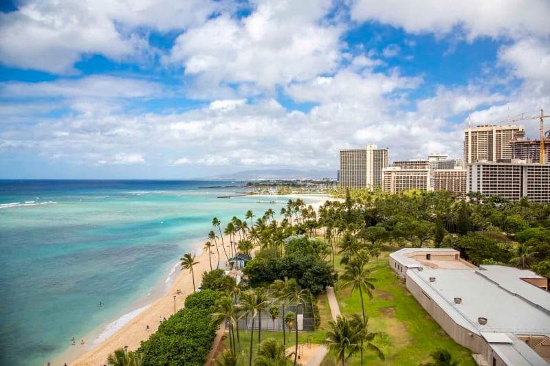 Condo in Honolulu · ★5.0 · Studio · 1 bed · 1 private bath - Photo 5