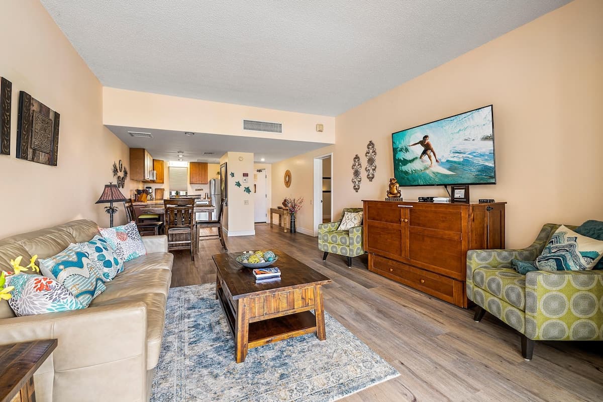 Condo in Kailua-Kona · ★4.73 · 1 bedroom · 2 beds · 1 bath - Photo 5