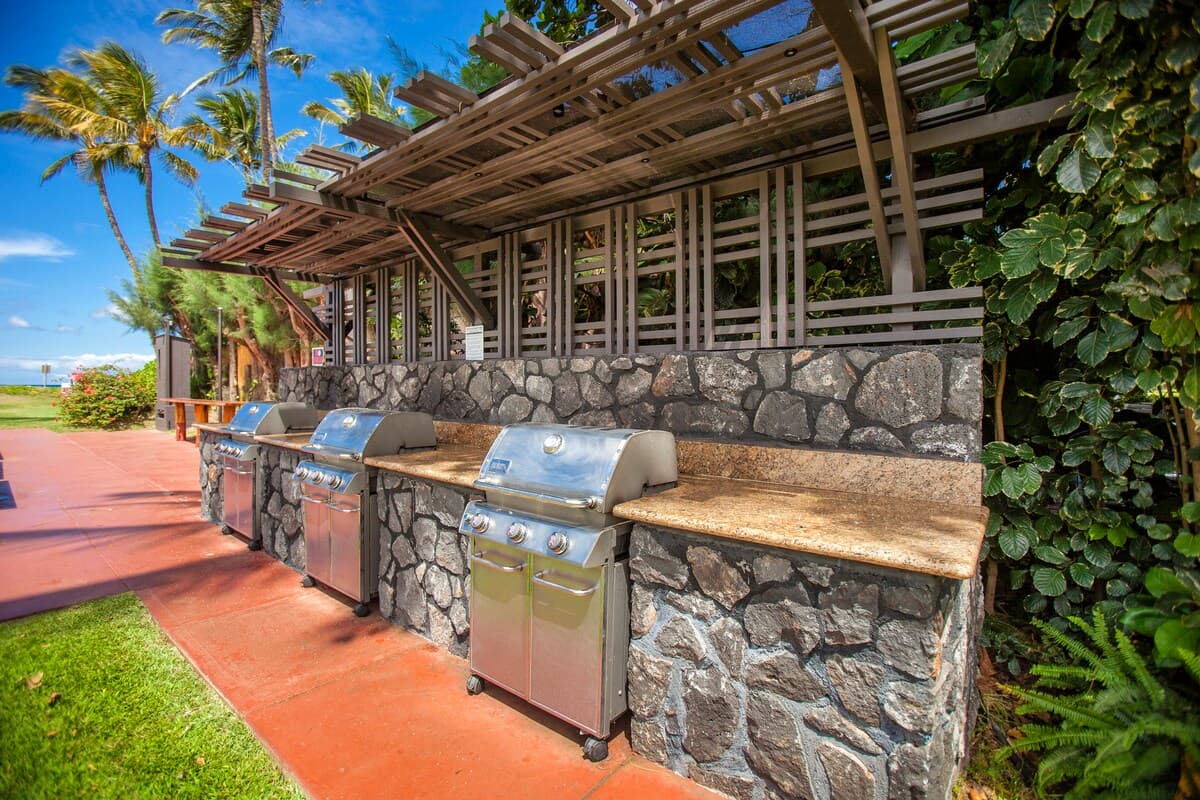 Condo in Kihei · ★4.86 · 1 bedroom · 2 beds · 1 private bath - Photo 4
