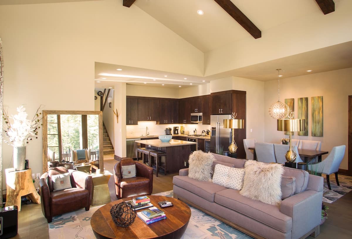 Ski-In/Out Townhome, Pool, Pet-Friendly - Photo 4