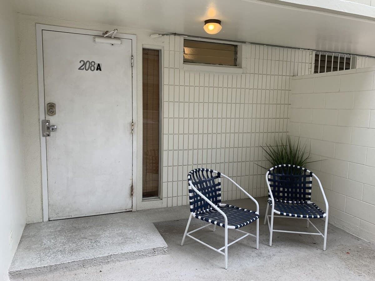 Condo in Honolulu · ★4.69 · 1 bedroom · 1 bed · 1 private bath - Photo 4