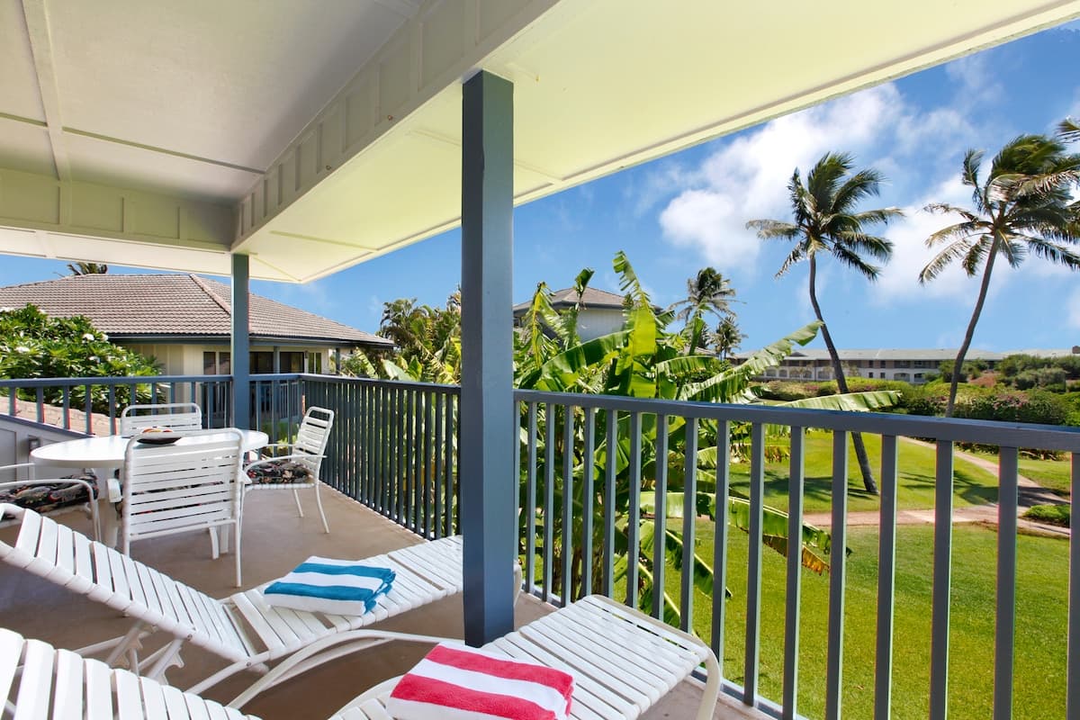 Condo in Koloa · ★4.0 · 2 bedrooms · 4 beds · 2 baths - Photo 3