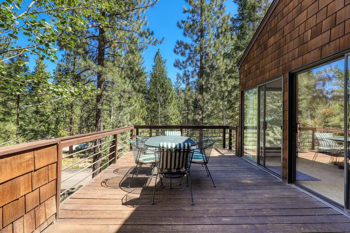 Stylish Northstar Home, Pool, Walk to Golf - Photo 3