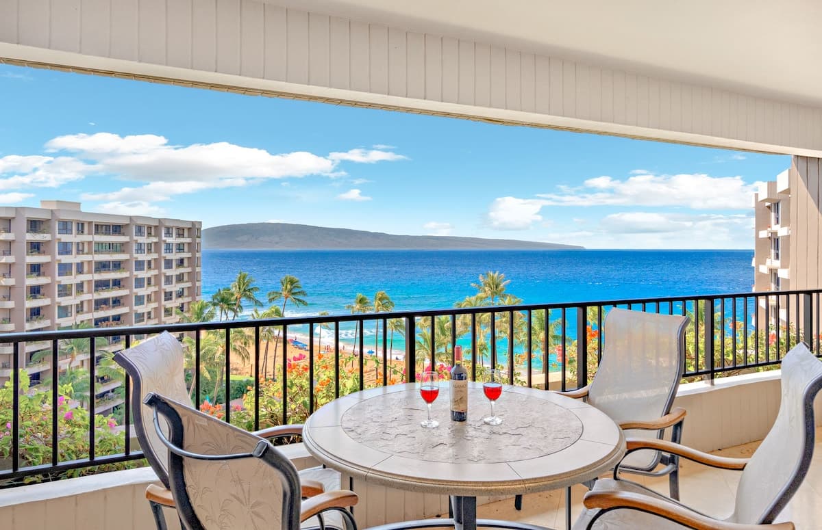 Condo in Lahaina · ★4.63 · 2 bedrooms · 4 beds · 2 baths - Photo 2