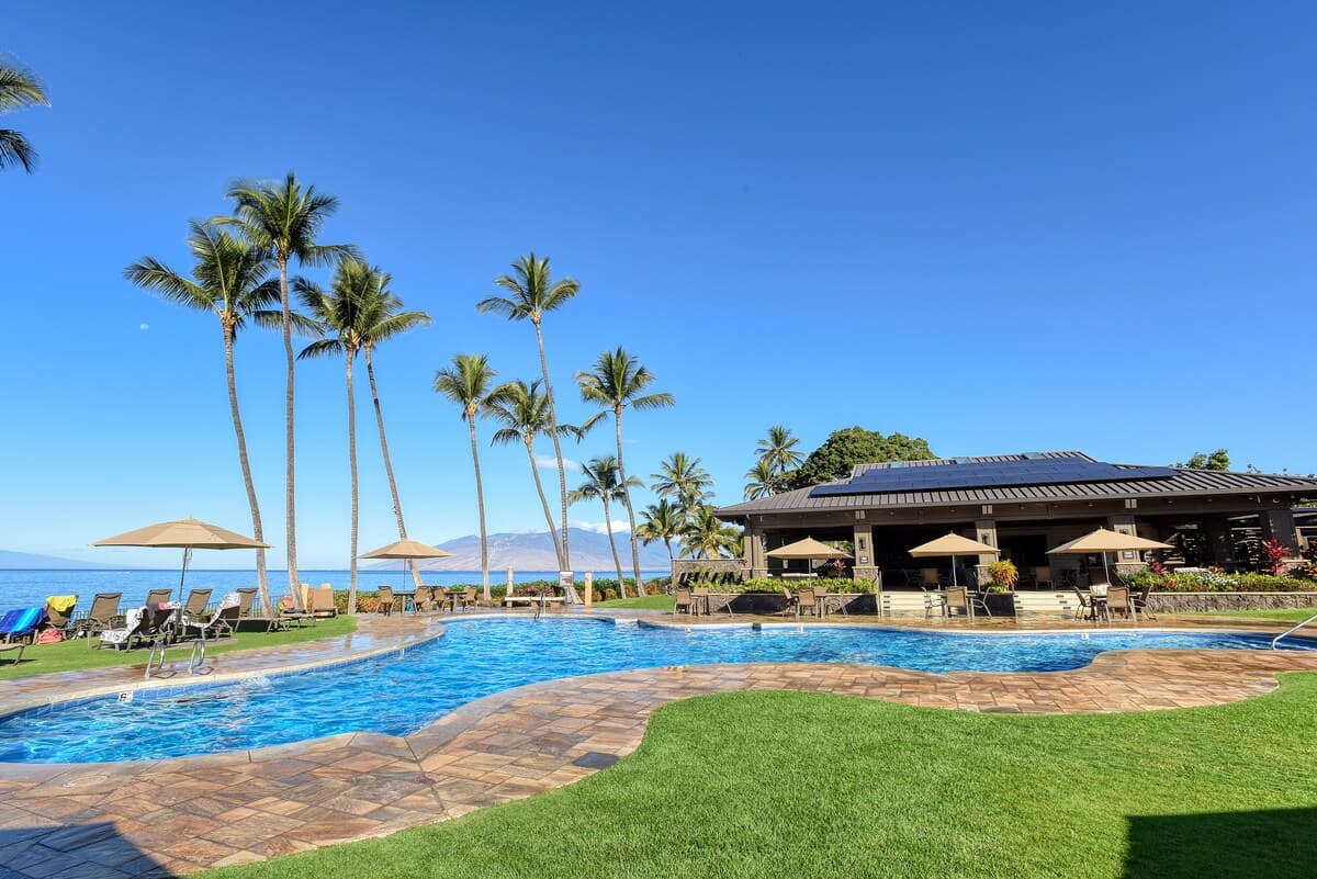 Condo in Kihei · ★5.0 · 2 bedrooms · 3 beds · 2 baths - Photo 2