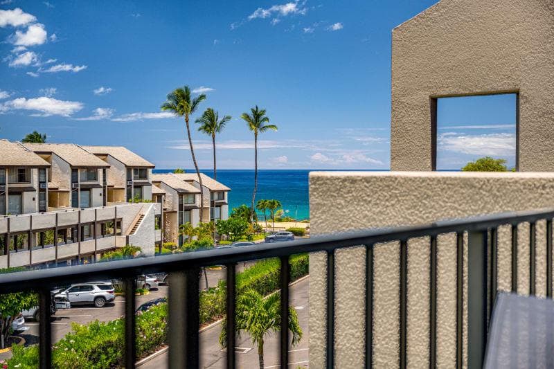 Condo in Kihei · ★4.67 · 2 bedrooms · 3 beds · 2 shared baths - Photo 2