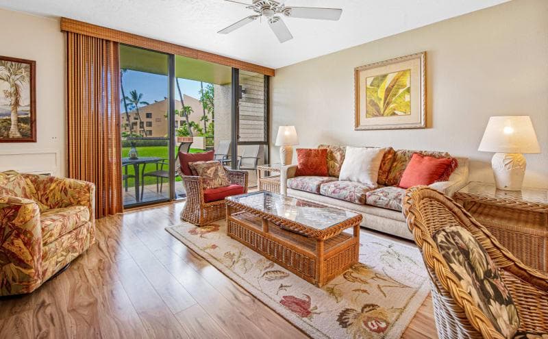 Condo in Kihei · ★5.0 · 1 bedroom · 2 beds · 2 baths - Photo 2
