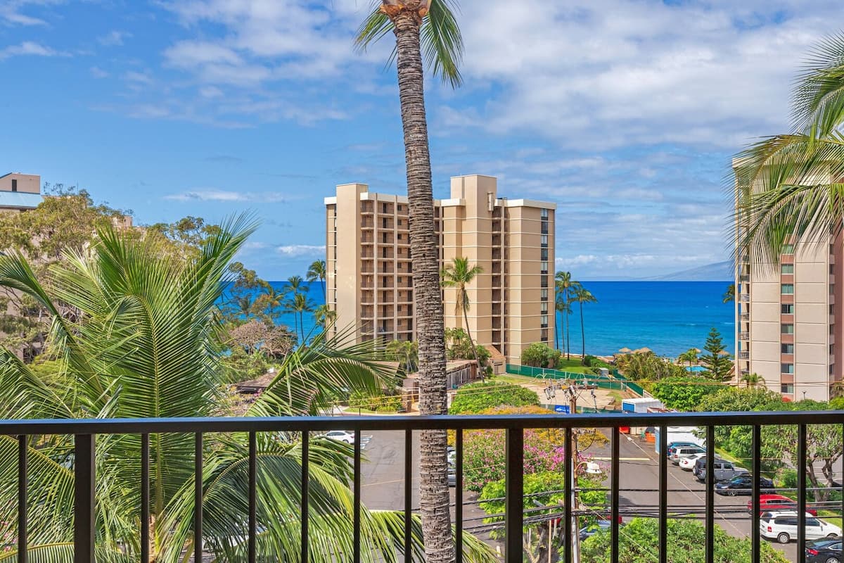 Condo in Lahaina · ★4.58 · 2 bedrooms · 3 beds · 2 baths - Photo 1
