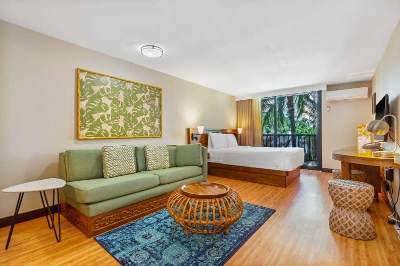 Condo in Honolulu · ★4.2 · Studio · 2 beds · 1 shared bath - Photo 2