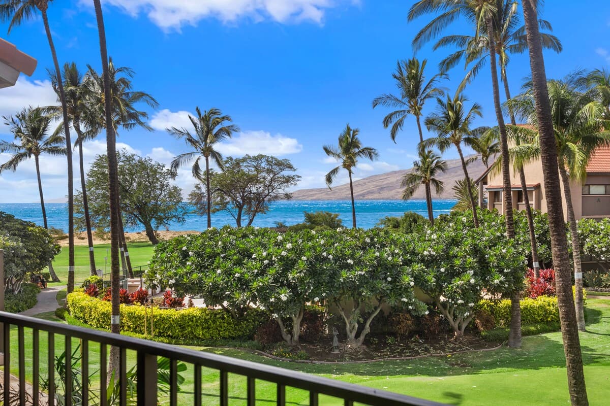 Magnificent Sunsets and Beachfront at Luana Kai - Photo 2