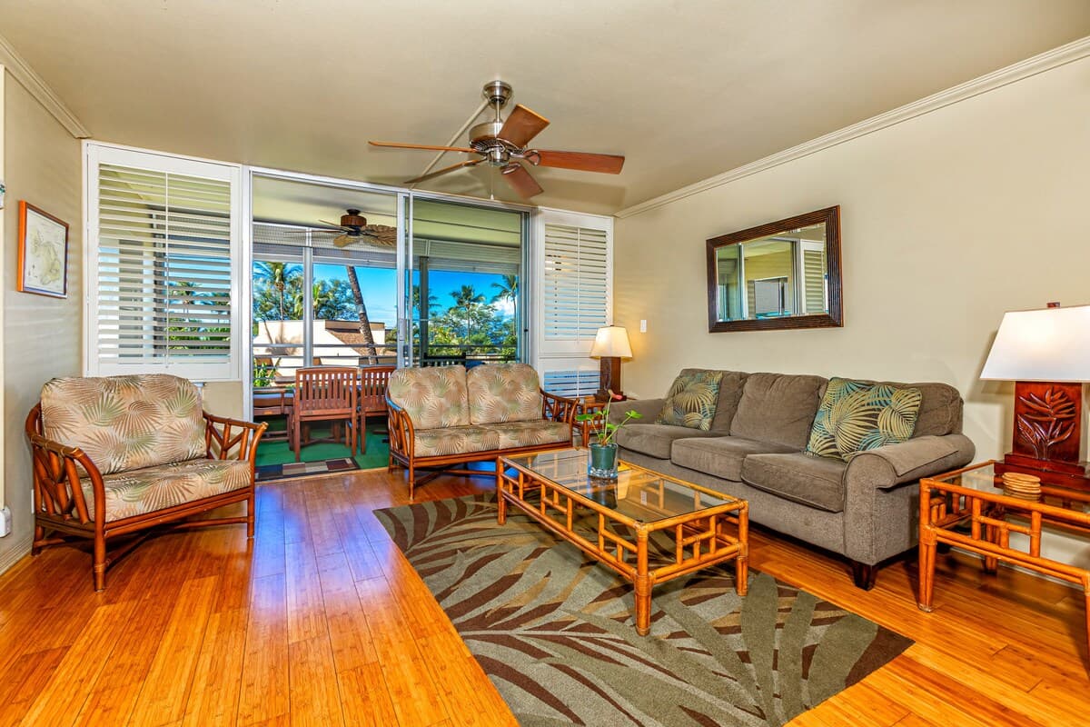 Condo in Kihei · ★4.75 · 3 bedrooms · 4 beds · 2 baths - Photo 4