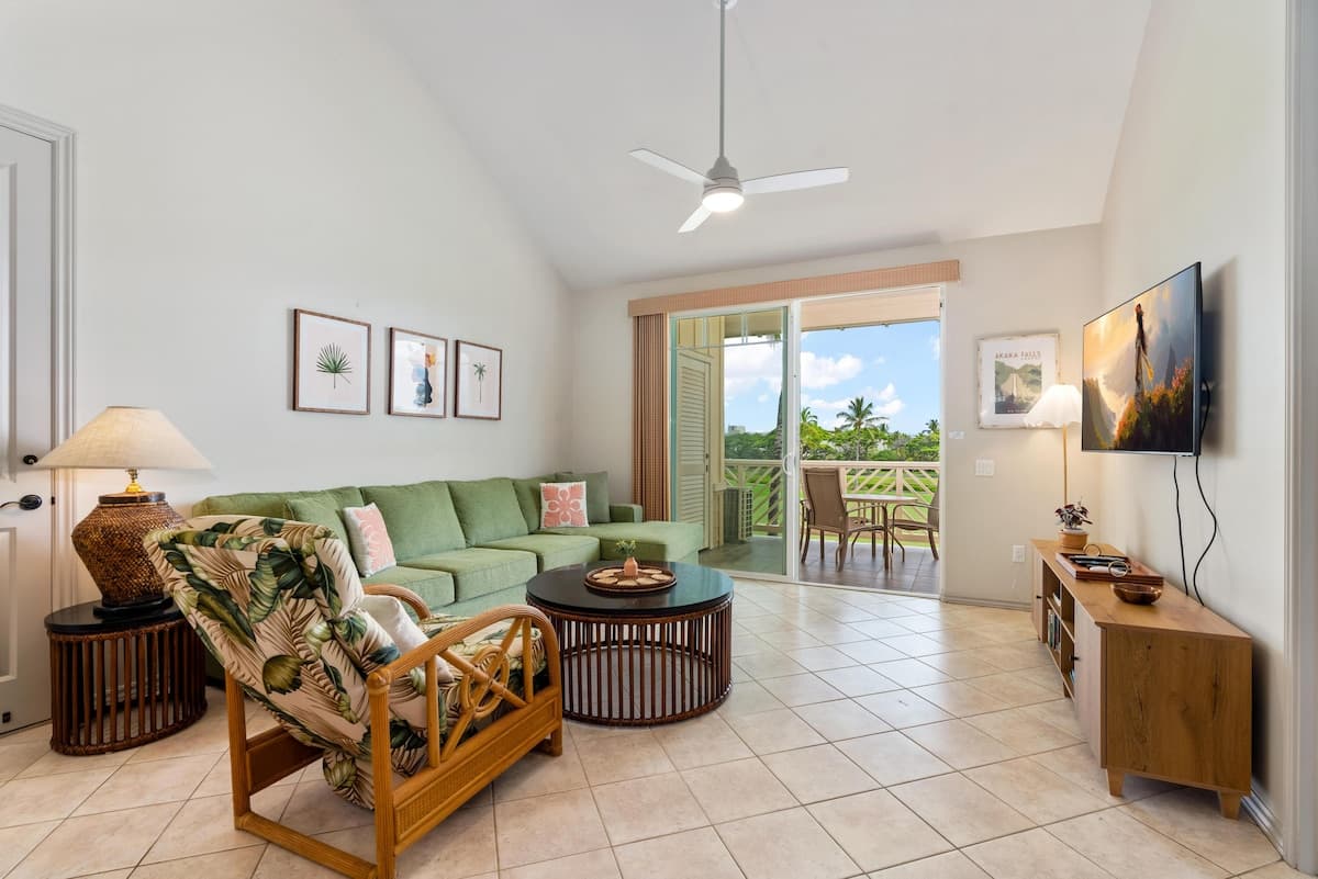 Condo in Waikoloa Village · ★4.75 · 3 bedrooms · 4 beds · 2 shared baths - Photo 1