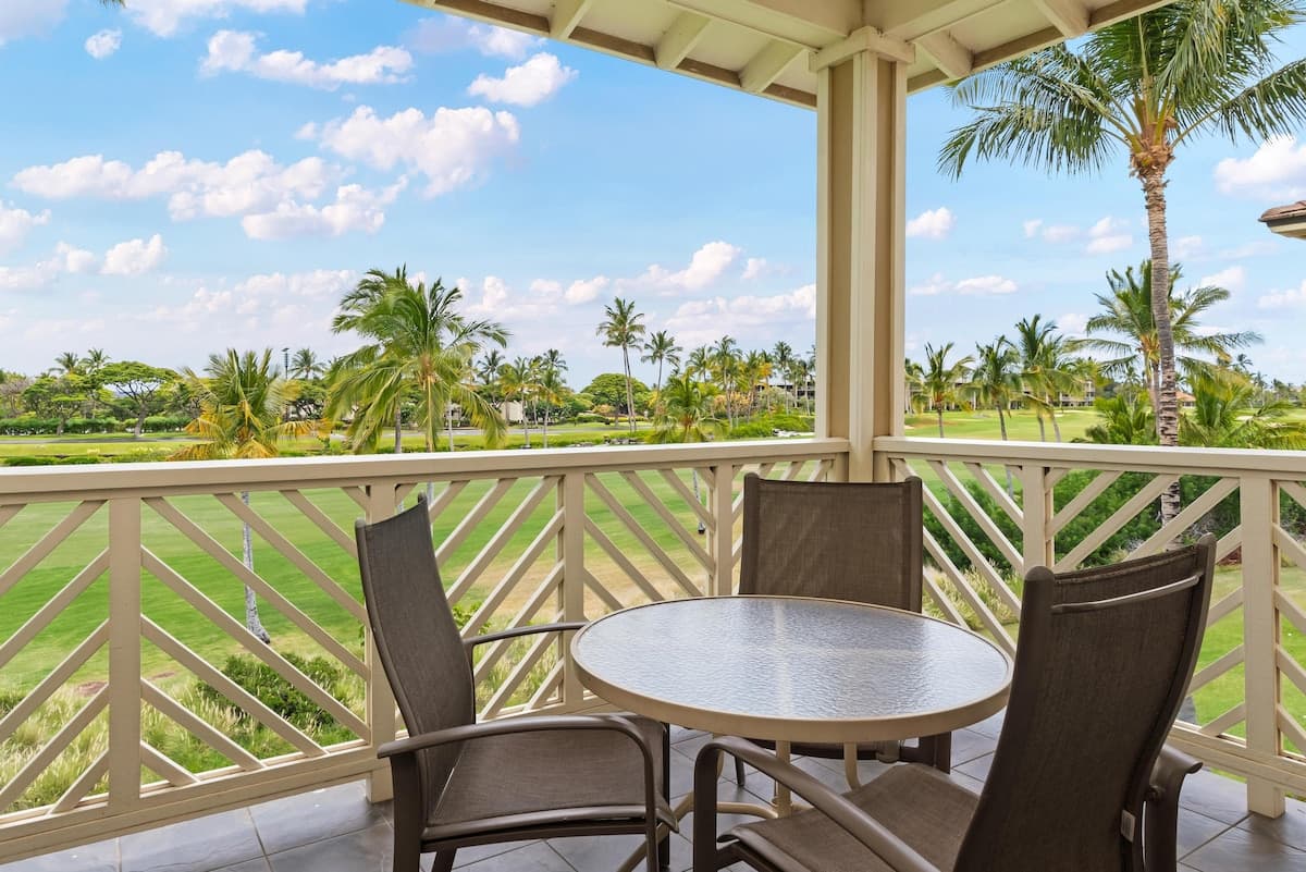 Condo in Waikoloa Village · ★4.75 · 3 bedrooms · 4 beds · 2 shared baths - Photo 2