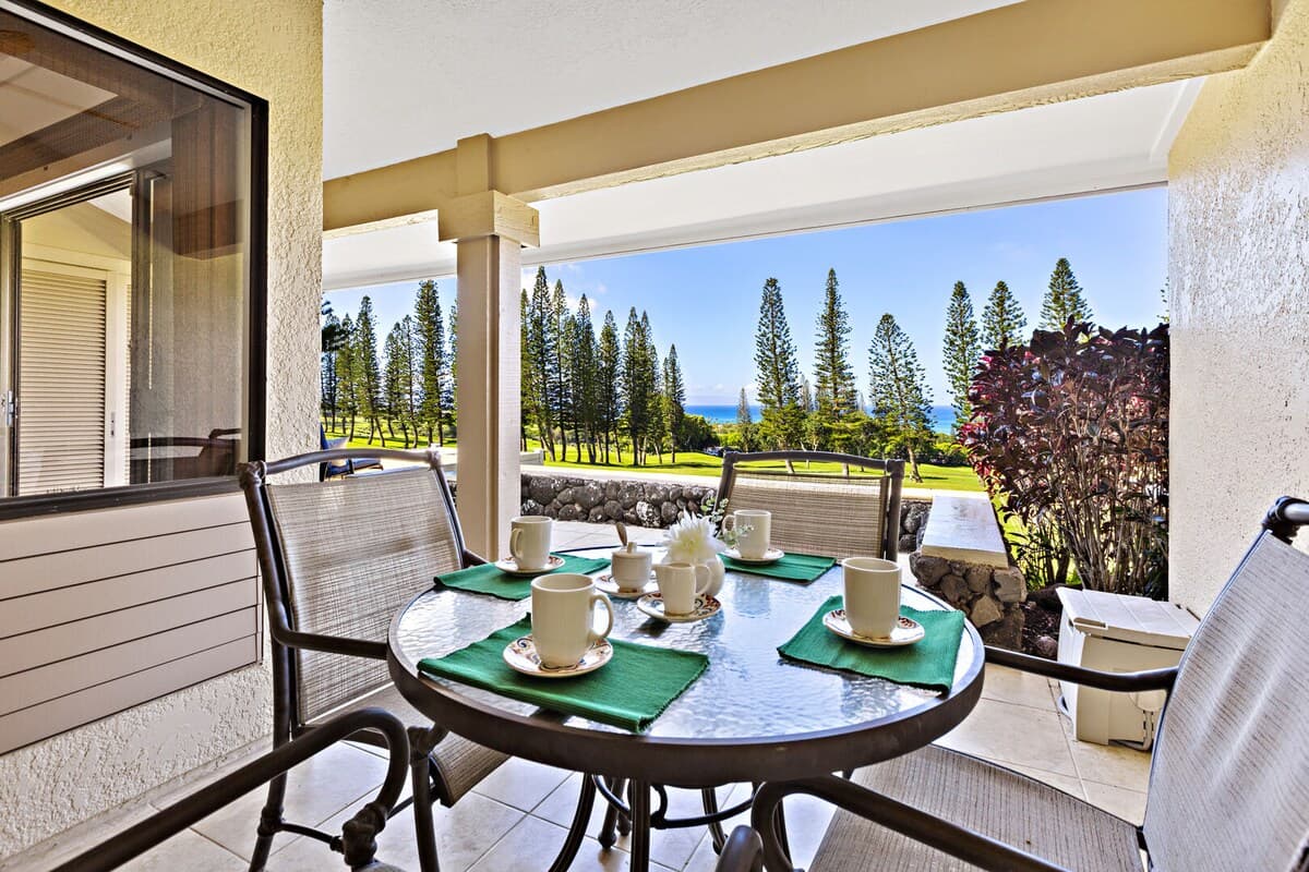 Condo in Lahaina · ★4.65 · 2 bedrooms · 4 beds · 2 baths - Photo 2