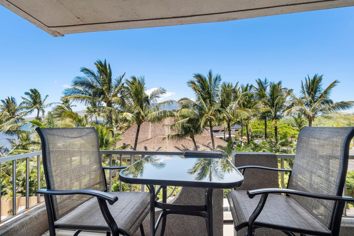 Condo in Kihei · ★5.0 · 1 bedroom · 2 beds · 2 shared baths - Photo 3