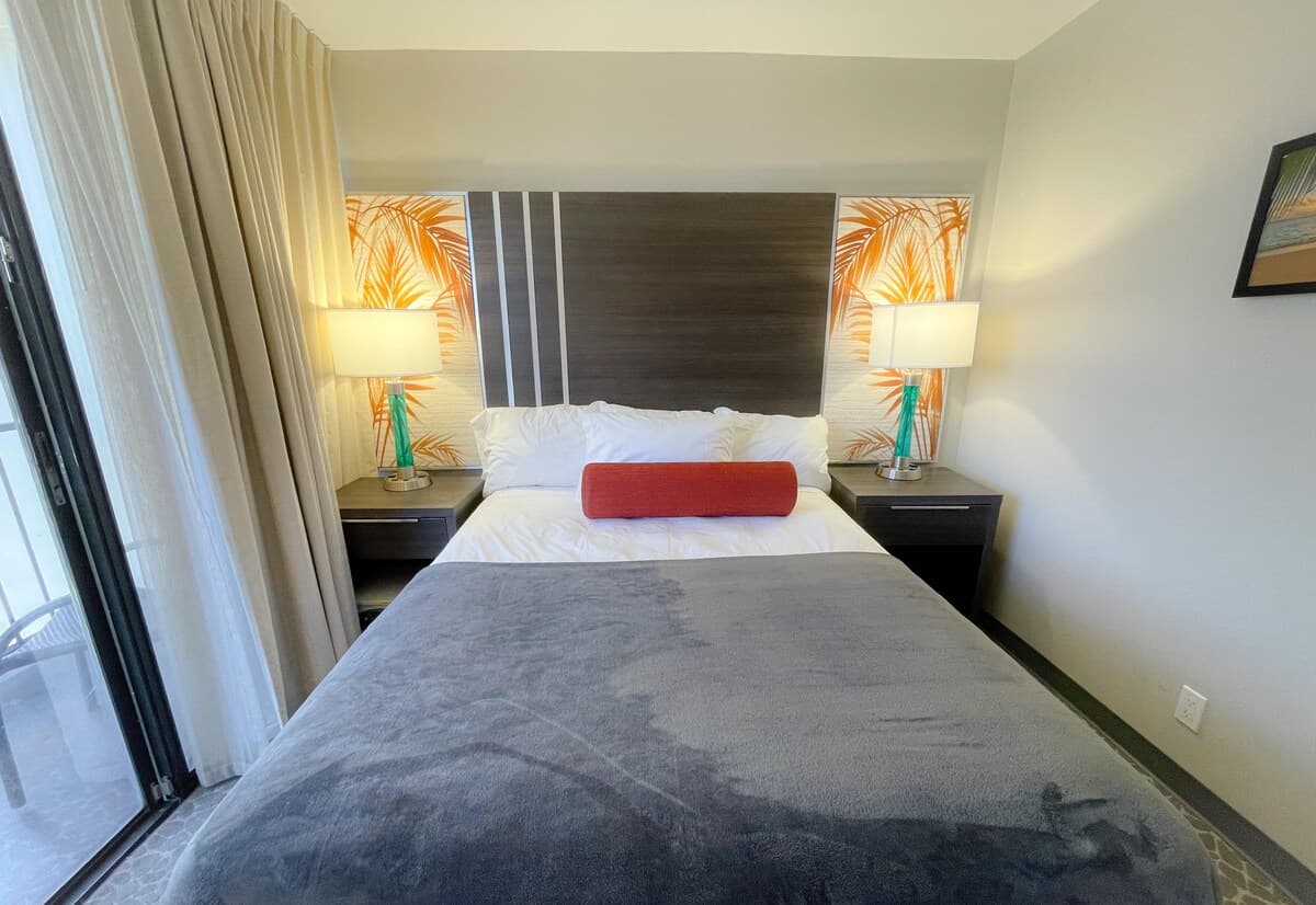 Condo in Honolulu · ★4.62 · Studio · 1 bed · 1 private bath - Photo 3