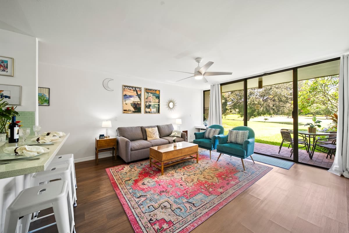 Condo in Kahuku · ★4.83 · 1 bedroom · 2 beds · 1 shared bath - Photo 2