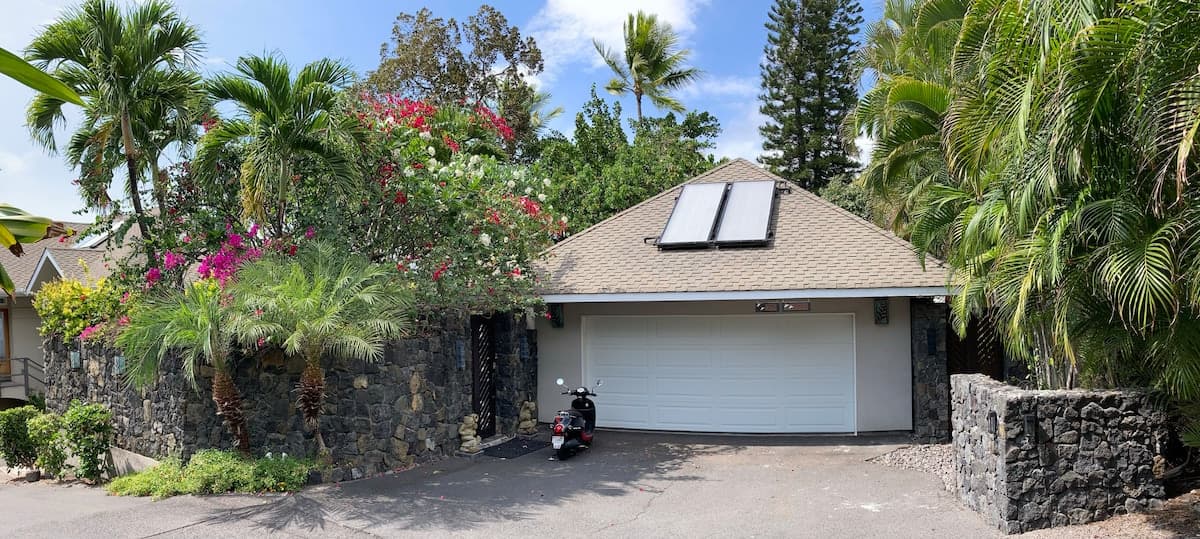 Home in Kailua-Kona · ★5.0 · 2 bedrooms · 4 beds · No bathroom - Photo 5