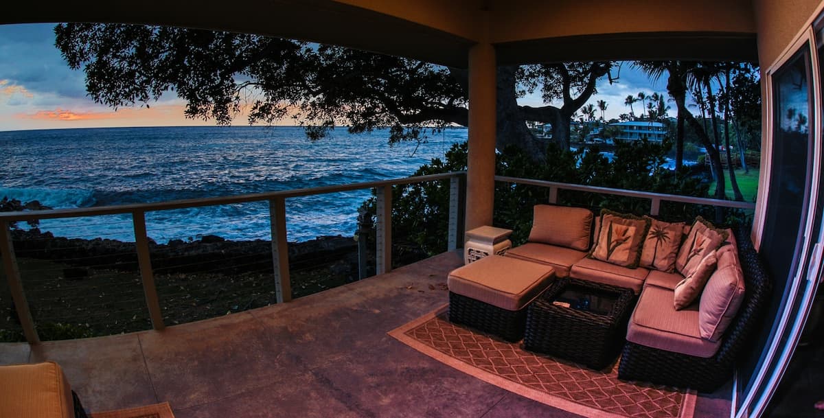 Home in Kailua-Kona · ★5.0 · 2 bedrooms · 4 beds · No bathroom - Photo 3