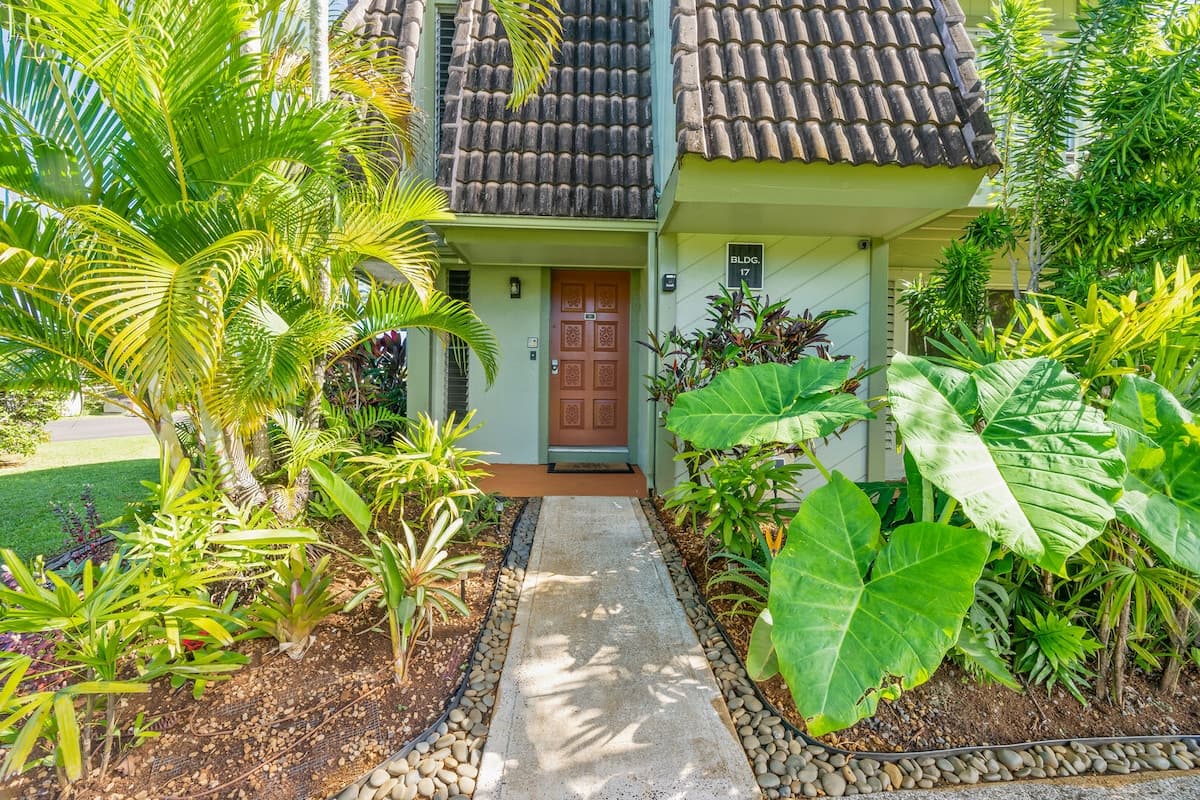 Villa in Princeville · ★4.97 · 2 bedrooms · 2 beds · 2 private baths - Photo 2