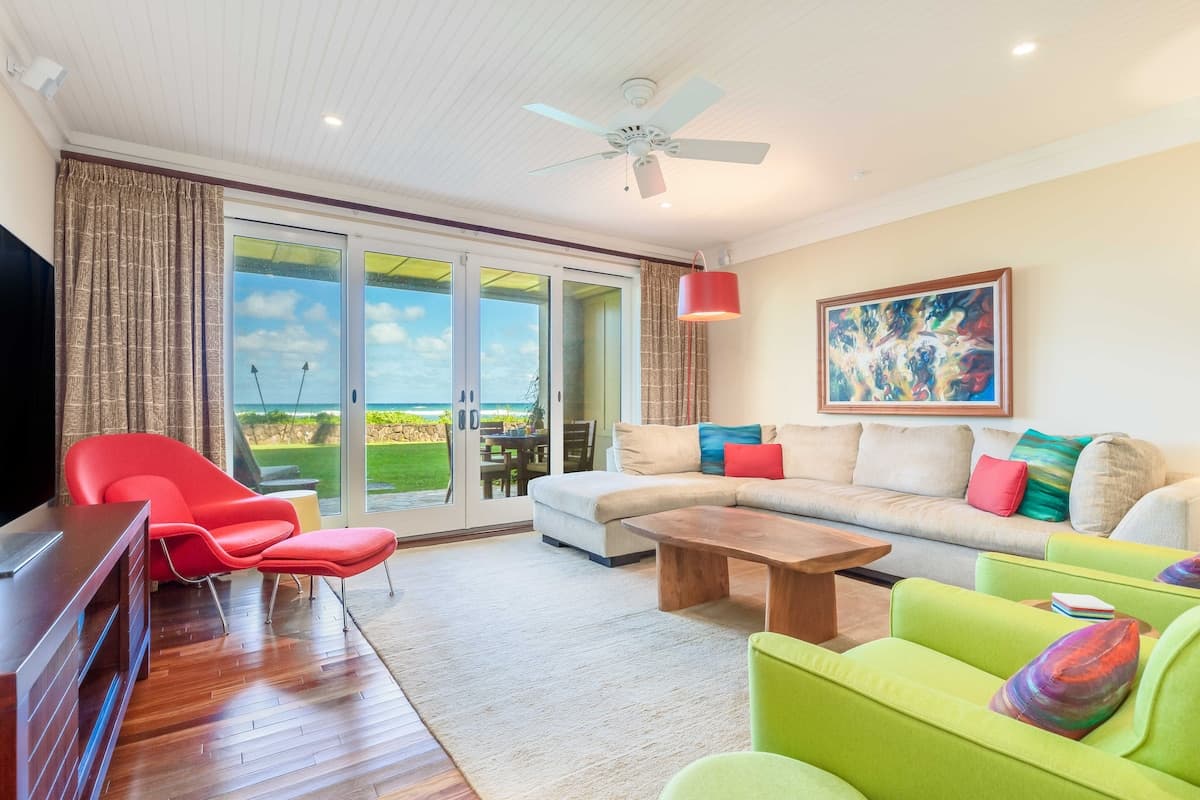 Condo in Kahuku · ★4.92 · 3 bedrooms · 3 beds · 2 shared baths - Photo 1
