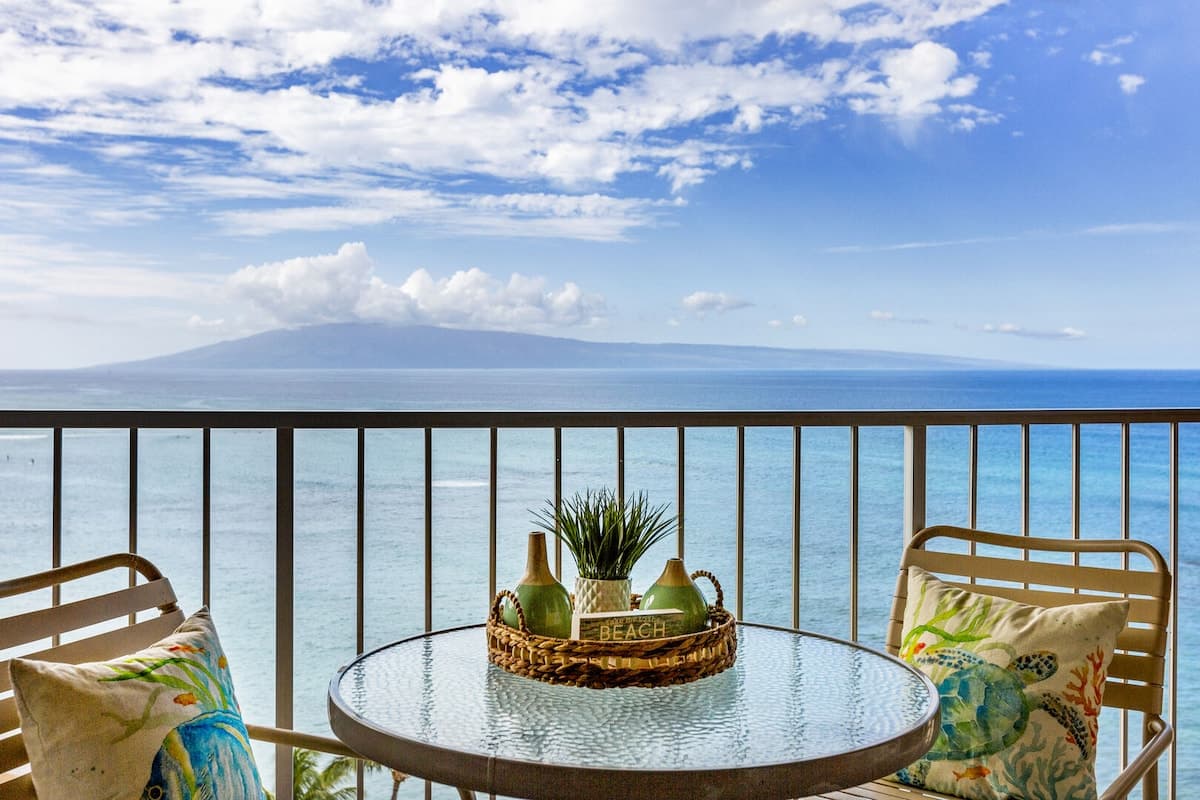 Condo in Lahaina · ★4.88 · 1 bedroom · 2 beds · 1 private bath - Photo 1